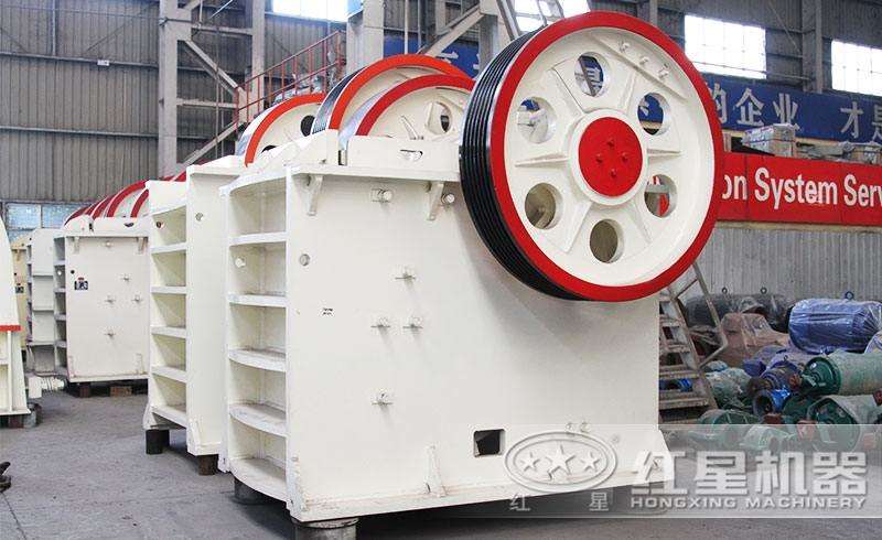 選銅設(shè)備:顎式破碎機(jī) 選銅設(shè)備:顎式破碎機(jī)