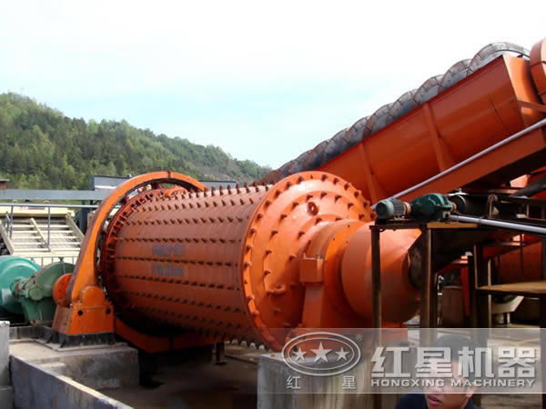 間歇球磨機案例現場 間歇球磨機案例現場