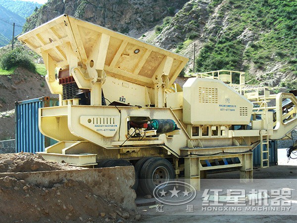 配制砂機的青石移動碎石機 配制砂機的青石移動碎石機