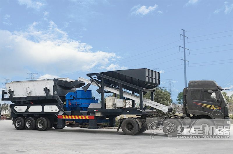 日產(chǎn)1500噸的移動(dòng)制砂機(jī) 日產(chǎn)1500噸的移動(dòng)制砂機(jī)