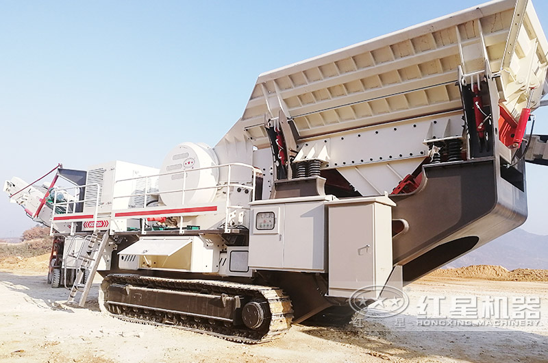 履帶移動(dòng)破碎篩分機(jī):搭載顎式破碎機(jī) 履帶移動(dòng)破碎篩分機(jī):搭載顎式破碎機(jī)
