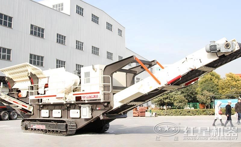 小型履帶石頭破碎機(jī)匠工于心,環(huán)保達(dá)標(biāo),不怕污染 小型履帶石頭破碎機(jī)匠工于心,環(huán)保達(dá)標(biāo),不怕污染