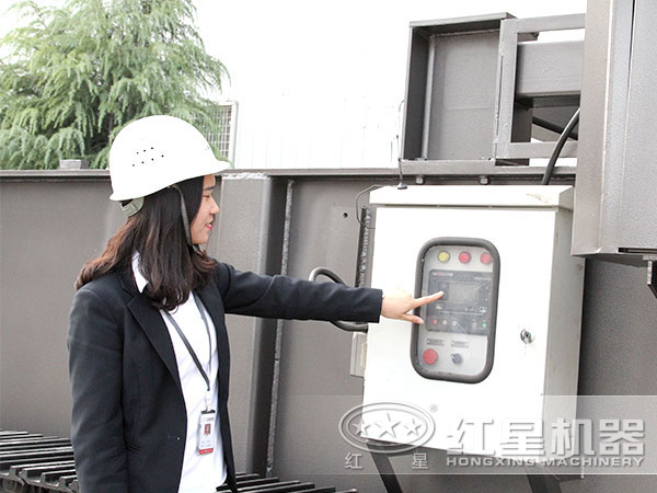 輪胎移動制砂設備一鍵觸屏操作 輪胎移動制砂設備一鍵觸屏操作