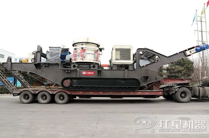 液壓驅動履帶式圓錐移動破碎站價格實惠，發(fā)貨到用戶現(xiàn)場