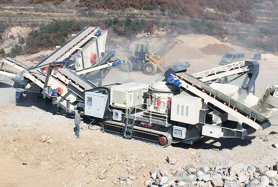 河南鄭州時(shí)產(chǎn)280噸履帶移動建筑垃圾處理生產(chǎn)線