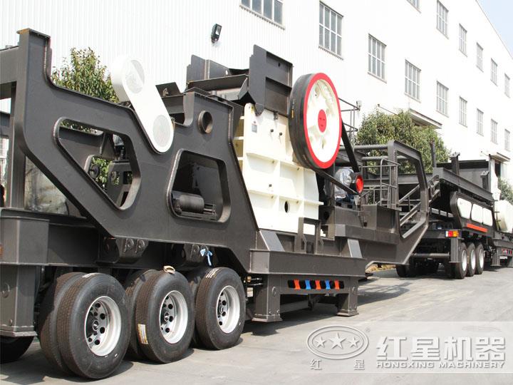 鄂破移動破碎機，為粗碎而生，破碎比大，使用壽命長