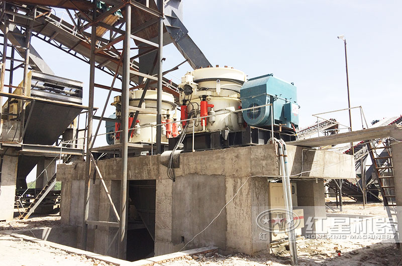 多缸圓錐破碎機(jī)圖片