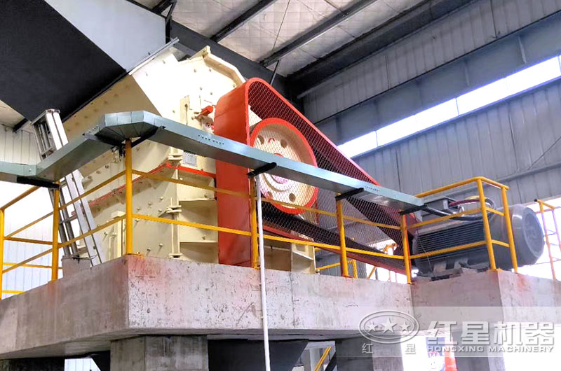 貴州客戶時(shí)產(chǎn)五十噸碎石機(jī) 貴州客戶時(shí)產(chǎn)五十噸碎石機(jī)