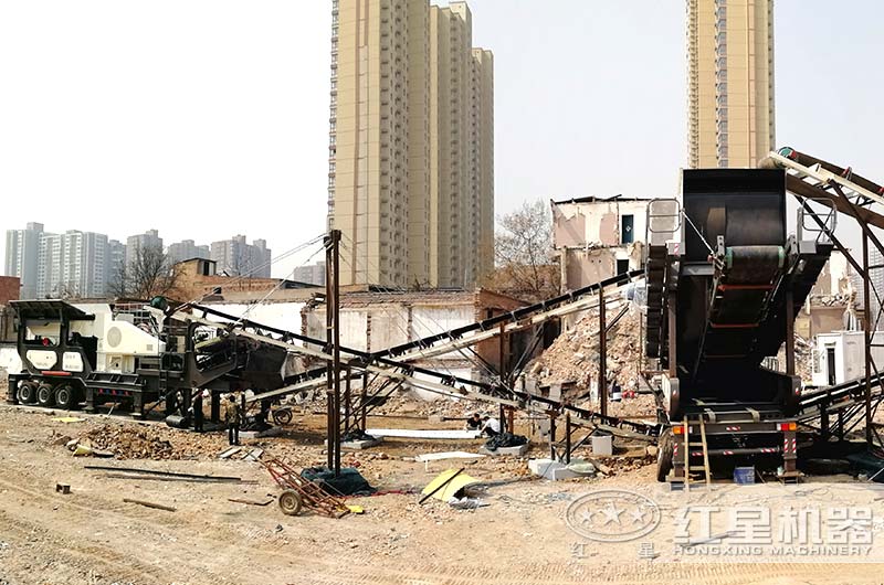 磚頭粉碎機作業(yè)現(xiàn)場圖片 磚頭粉碎機作業(yè)現(xiàn)場圖片