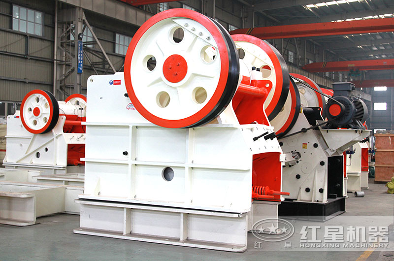 顎式粉碎機(jī)設(shè)備圖片 顎式粉碎機(jī)設(shè)備圖片