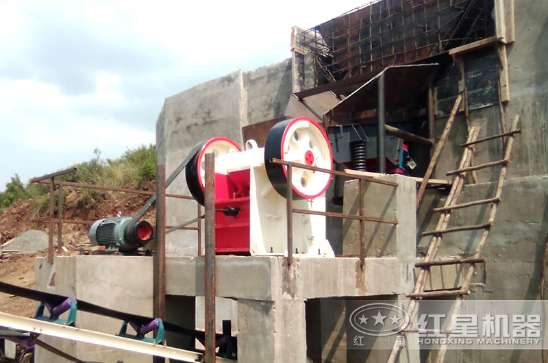300x1300細鄂破機生產現場圖片 300x1300細鄂破機生產現場圖片