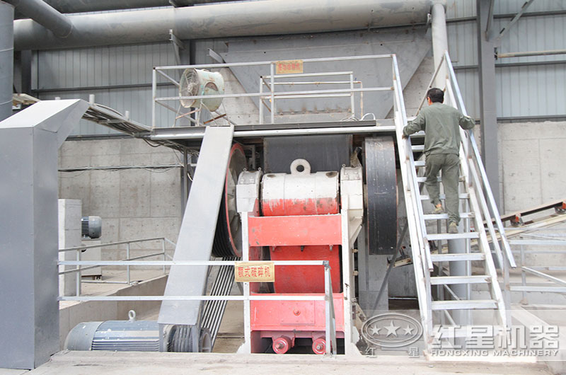 PE-900×1200顎式破碎機(jī)圖片 PE-900×1200顎式破碎機(jī)圖片