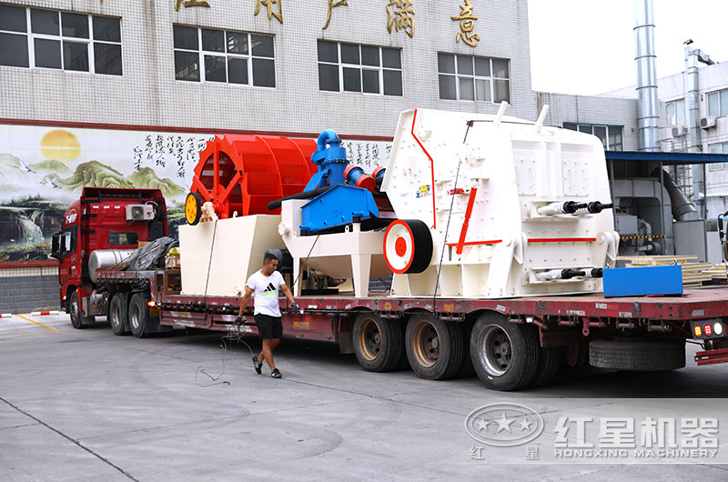 反擊式破碎機(jī)設(shè)備發(fā)貨 反擊式破碎機(jī)設(shè)備發(fā)貨