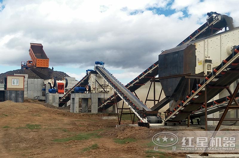 顎式破碎機工作現場圖片 顎式破碎機工作現場圖片