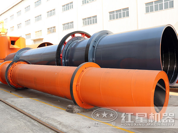 廠區(qū)烘干機實拍 廠區(qū)烘干機實拍