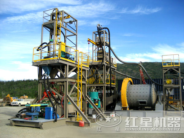 溢流型球磨機生產(chǎn)現(xiàn)場圖片 溢流型球磨機生產(chǎn)現(xiàn)場圖片