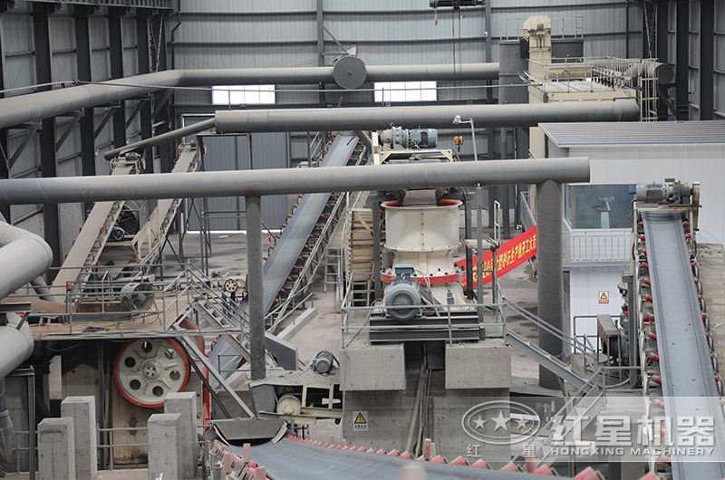 河北某大型花崗巖采石場(chǎng) 河北某大型花崗巖采石場(chǎng)