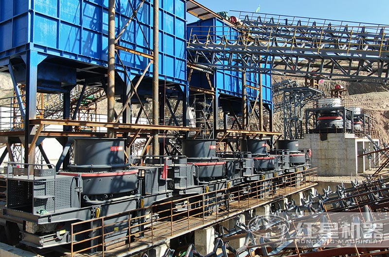 大型制砂現(xiàn)場 大型制砂現(xiàn)場