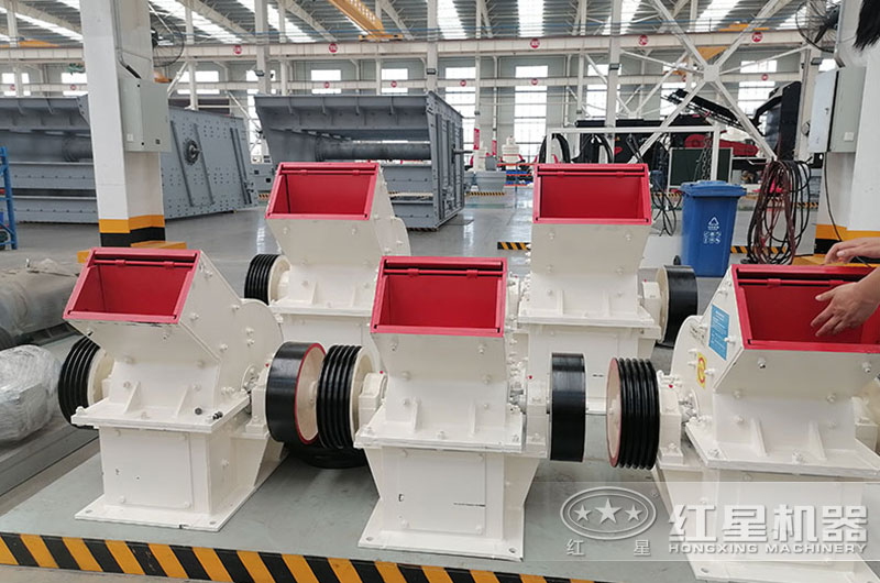 小型錘式制砂機車間 小型錘式制砂機車間