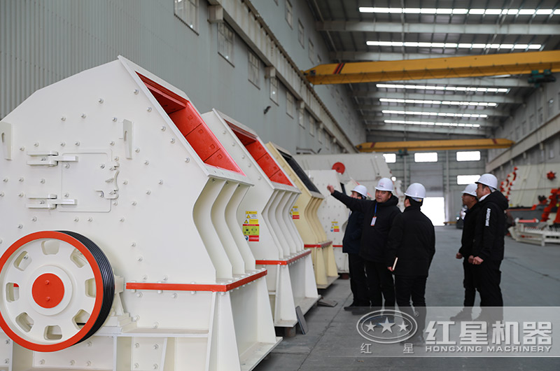 客戶來廠考察煤炭破碎設(shè)備 客戶來廠考察煤炭破碎設(shè)備